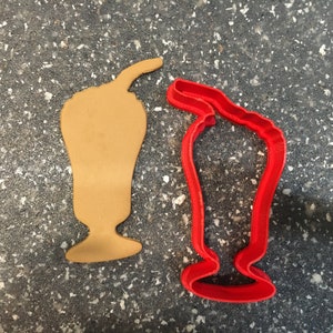 Milkshake Cutter – Fun Shape for Baking, Crafts, and Retro Diner-Themed Treats