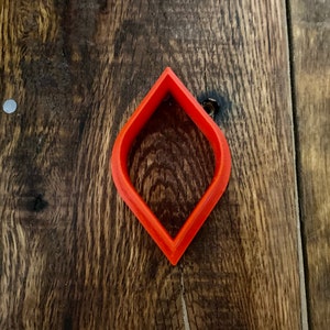 Round Side Diamond Cutter – Elegant Shape for Baking, Crafts, and Jewelry-Themed Projects