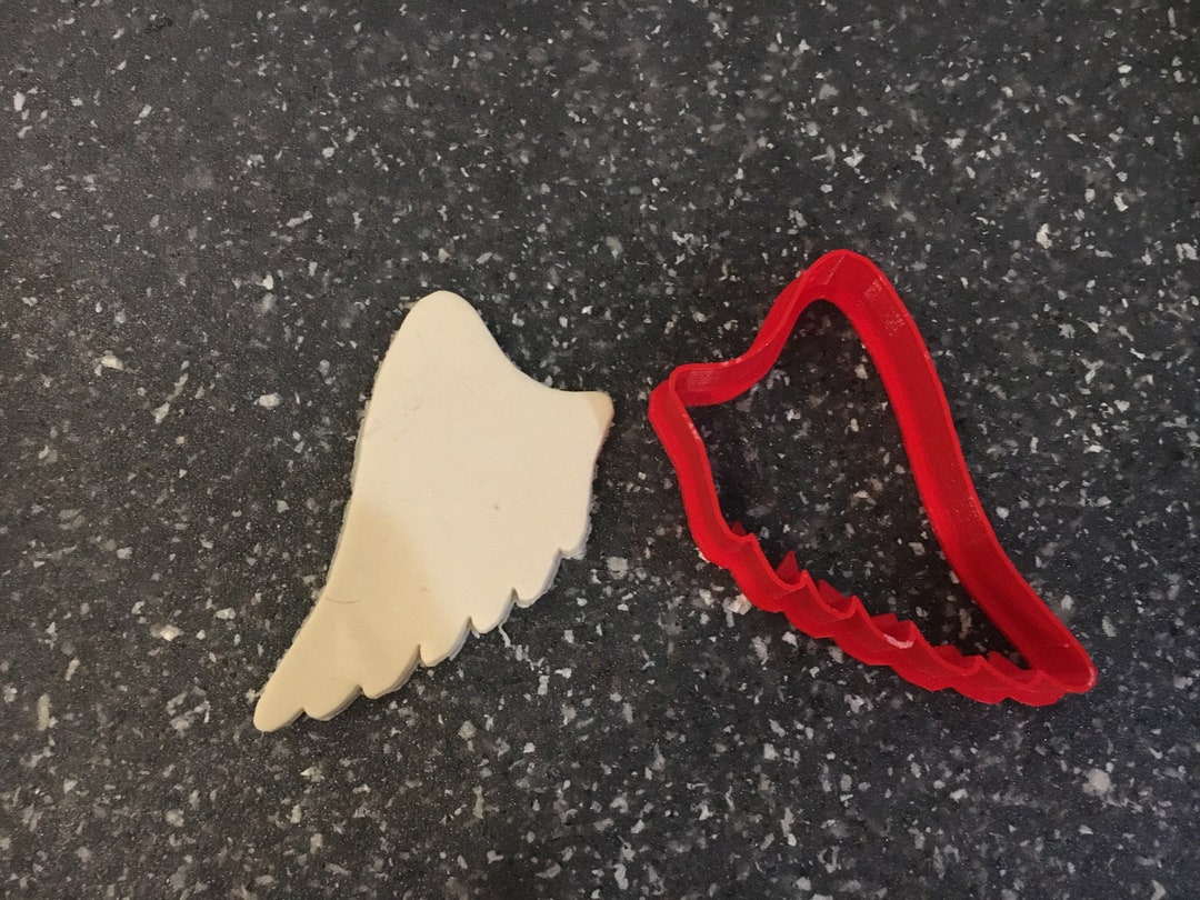 Wing Cookie Cutter - Angelic or Feather-themed Baking Tool for Creative ...