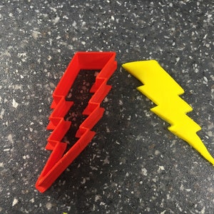 Lightning Bolt Cookie Cutter – Bold Design for Baking, Crafts, and Superhero or Weather-Themed Projects