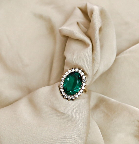 Emerald Green and White French Antique Paste Ring 
