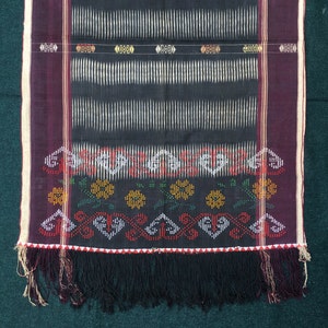 Toba Batak beaded Ulos, fantastic dimensional cloth with warp ikat, supplementary weft weave and bead weaving. Natural and chemical dyes.
