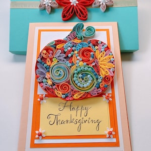 Tarjeta de quilling colorida de Acción de Gracias, tarjeta de papel de calabaza naranja en una caja, regalo para ella, tarjeta de agradecimiento