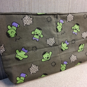 Kawaii Marvel/Avengers/Hulk toiletry/cosmetic bag
