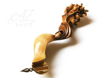 Autumn whisper of leaves - Ergonomic Oblique Pen Holder