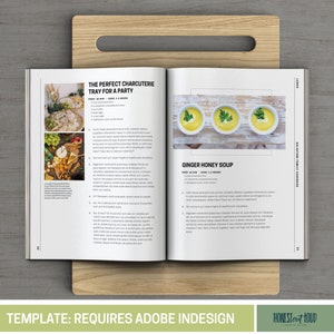 K&ouml;nnte beinhalten: Eine Kochbuchseite mit einem Rezept f&uuml;r Ingwer-Honig-Suppe. Das Rezept enth&auml;lt eine Zutatenliste und Anweisungen. Die Seite zeigt auch ein Foto von drei Sch&uuml;sseln Suppe mit Garnituren.