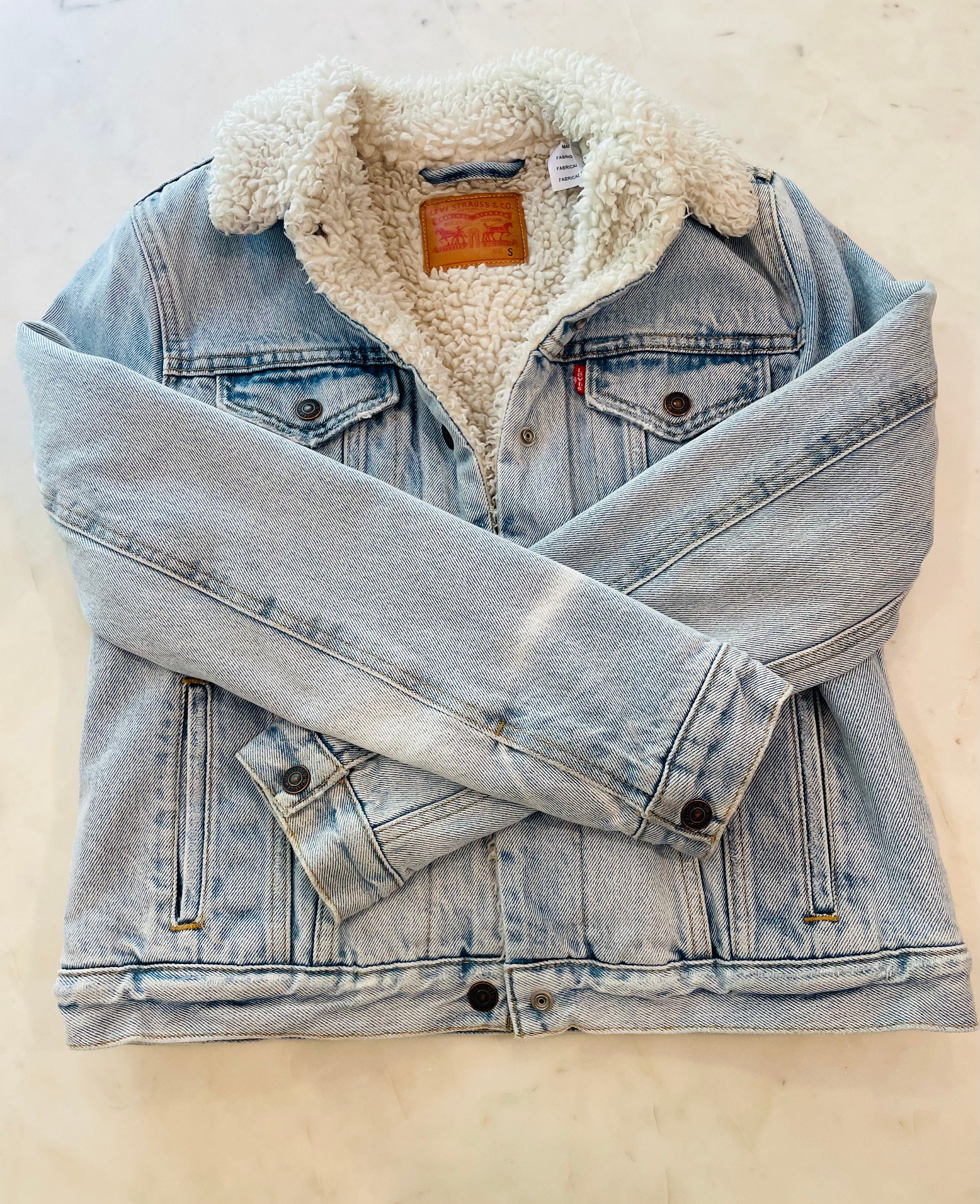 nissy着 Levi's 富裕 denim jacket grunge y2k