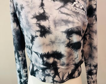 Vintage Kappa Tie-Dye Cropped Sweatshirt - Size XS- Cropped Pullover – Grey & Black Streetwear