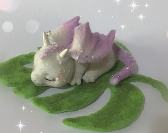 Needle felted dragon on a monstera leave, Dragon figurine, Fairy dragon felted, Felted fairy hero, Cute present for dragon lover