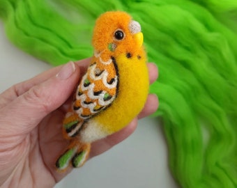 Felted brooch Needle felted parrot Felted bird Felt brooch parrot Neddle felted brooch Felt pin Felted parrot Felt bird brooch Gift for girl