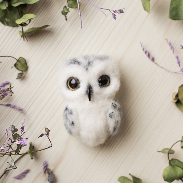 Felted owl brooch, Needle felted bird, Owl pin, Felted owl, Needle felted owl, Needle felt bird brooch, Owl lovers gift