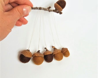 Felt acorns with threads Brown felted acorns Acorn ornaments Acorns with real oak caps Autumn home decor Thanksgiving decor Wedding decor