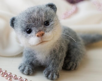 Felted otter Needle felted animal Wool felt otter Needle felted animal Felt miniature Felted animal Woolen otter Animal lover gift