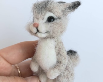 Felted Animals, Needle Felted Hare, Felt Rabbit, Needle Felted Animal Miniature, Needle Felted Bunny, Wool Felted Sculpture, Gift for girl