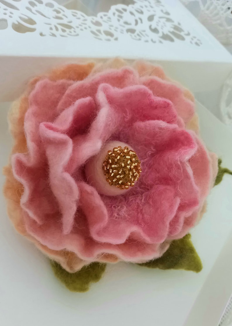 Flower brooch Wool felt brooch Felted flower brooch Gift for women Felt jewelry Wool felt brooch Felt flower brooch Flower pin image 9