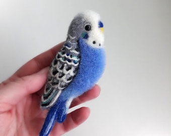 Felted brooch Needle felted parrot Felted bird Felt brooch parrot Neddle felted brooch Felt pin Felted parrot Felt bird brooch Gift for girl