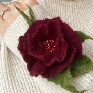 Flower brooch Wool felt brooch Felted flower brooch Gift for women Felt jewelry Wool felt brooch Felt flower brooch Flower pin