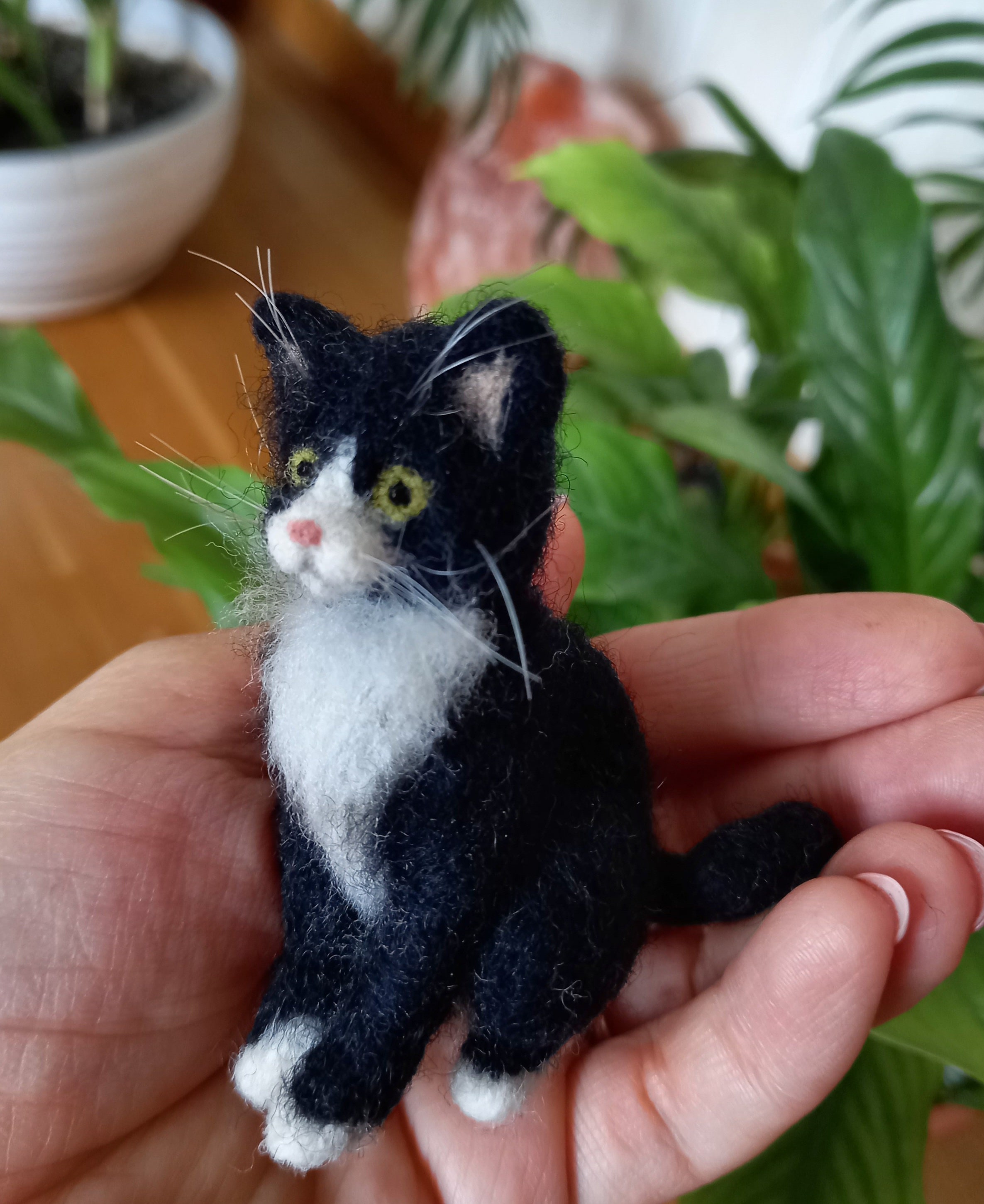 アンティーク ラビットファーキトン 子猫 座っている 子猫 の像 キトン 置物 ガーデニング 庭 ねこ 猫