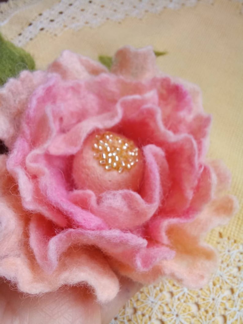 Flower brooch Wool felt brooch Felted flower brooch Gift for women Felt jewelry Wool felt brooch Felt flower brooch Flower pin image 6