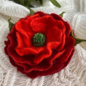 Felted pin Poppy pin Felt brooch Felt flower Felted flower brooch Felted brooch Flowers jewelry Wet felted poppy Mother gift Lady gift 25