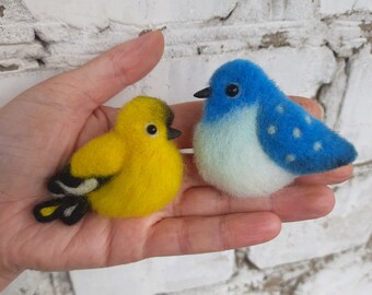 Felted pin Ukrainian symbol Felted bird brooch Blue-yellow accessory Felted bird Ukrainian brooch Felted jewelry Bird of peace