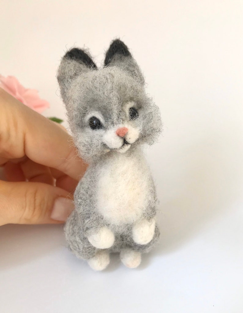 Felted Animals, Needle Felted Hare, Felt Rabbit, Needle Felted Animal Miniature, Needle Felted Bunny, Wool Felted Sculpture, Gift for girl Silver
