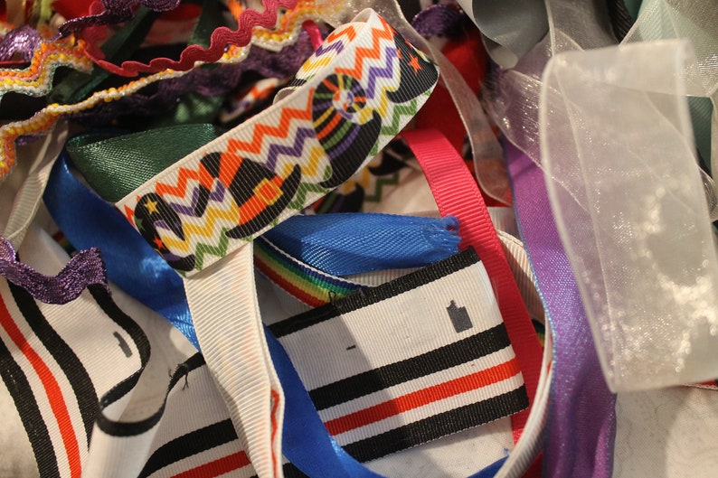 4oz Scrap Ribbon, Salvaged Ribbon from Secondhand Clothing, Nylon and Polyester, Mystery Box, Trimming, Eco Friendly and Sustainable bild 6