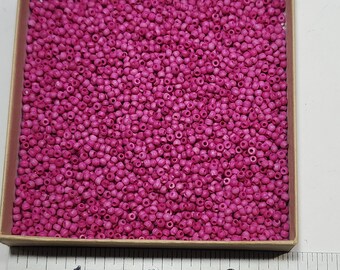 Mini cuentas de semillas de concha o hueso recuperadas, lote de cuentas recicladas, varios colores, reutilizadas a partir de joyas y artículos de segunda mano.