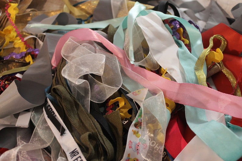 4oz Scrap Ribbon, Salvaged Ribbon from Secondhand Clothing, Nylon and Polyester, Mystery Box, Trimming, Eco Friendly and Sustainable bild 2