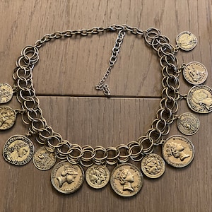 Vintage Gold Tone Coin Chunky Choker Necklace England Queen USA +