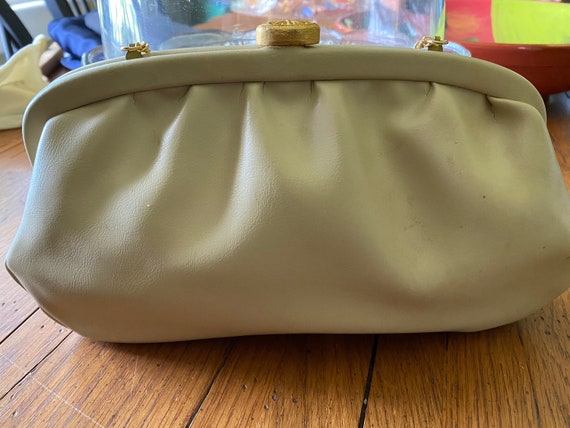 Vintage 1950s purse clutch taupe with gold tone e… - image 2