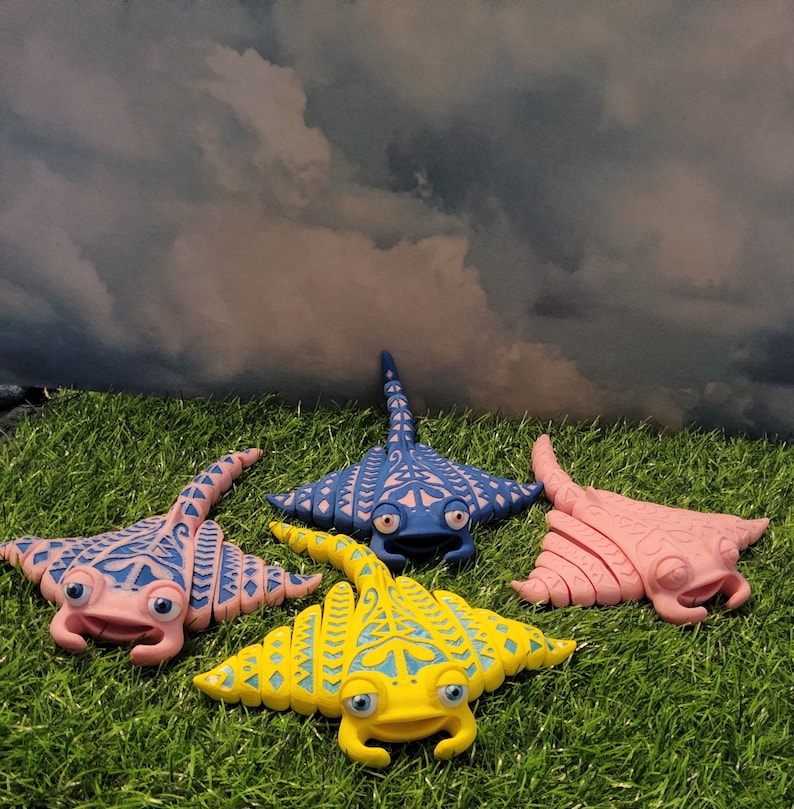 Ray Fidget Multi Colored Fidget Manta Ray Desk Toy Ocean Decor Under the Sea Decor ...