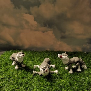 Flexi Multi colored Wolf Articulated Wolf