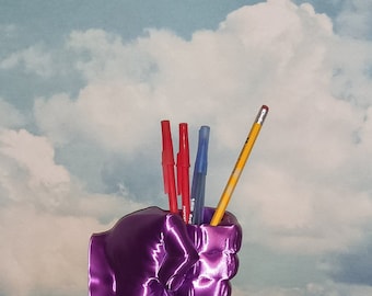3D Printed Fist Pen Holder