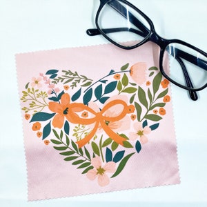 Floral Heart and Bow Microfiber Eyeglass Cleaning Cloth 6x6 inches Pinked Edges image 3