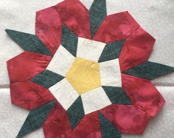 Tudor Rose English Paper Piecing Pattern