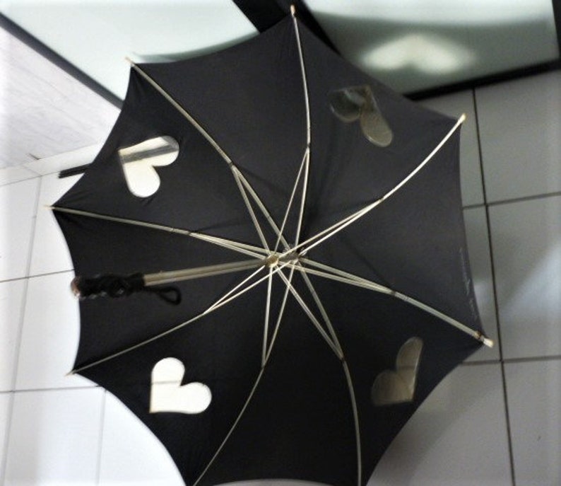 VINTAGE COURREGES UMBRELLA paris