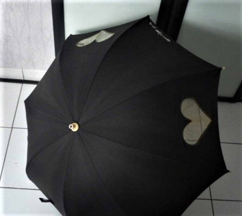 VINTAGE COURREGES UMBRELLA paris