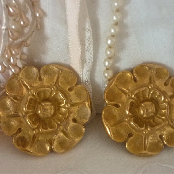 2 Têtes d Embrasse à Rideau en Bronze doré rosaces  FRANCE XIX  lot 2