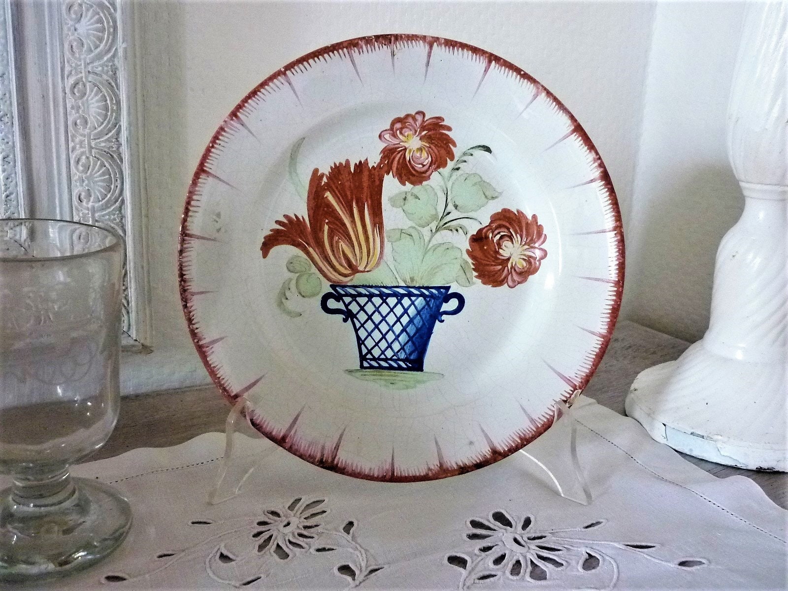 Très Ancienne Assiette Française Faience Les Islettes Decor de Panier et Fleurs Xix Siècle