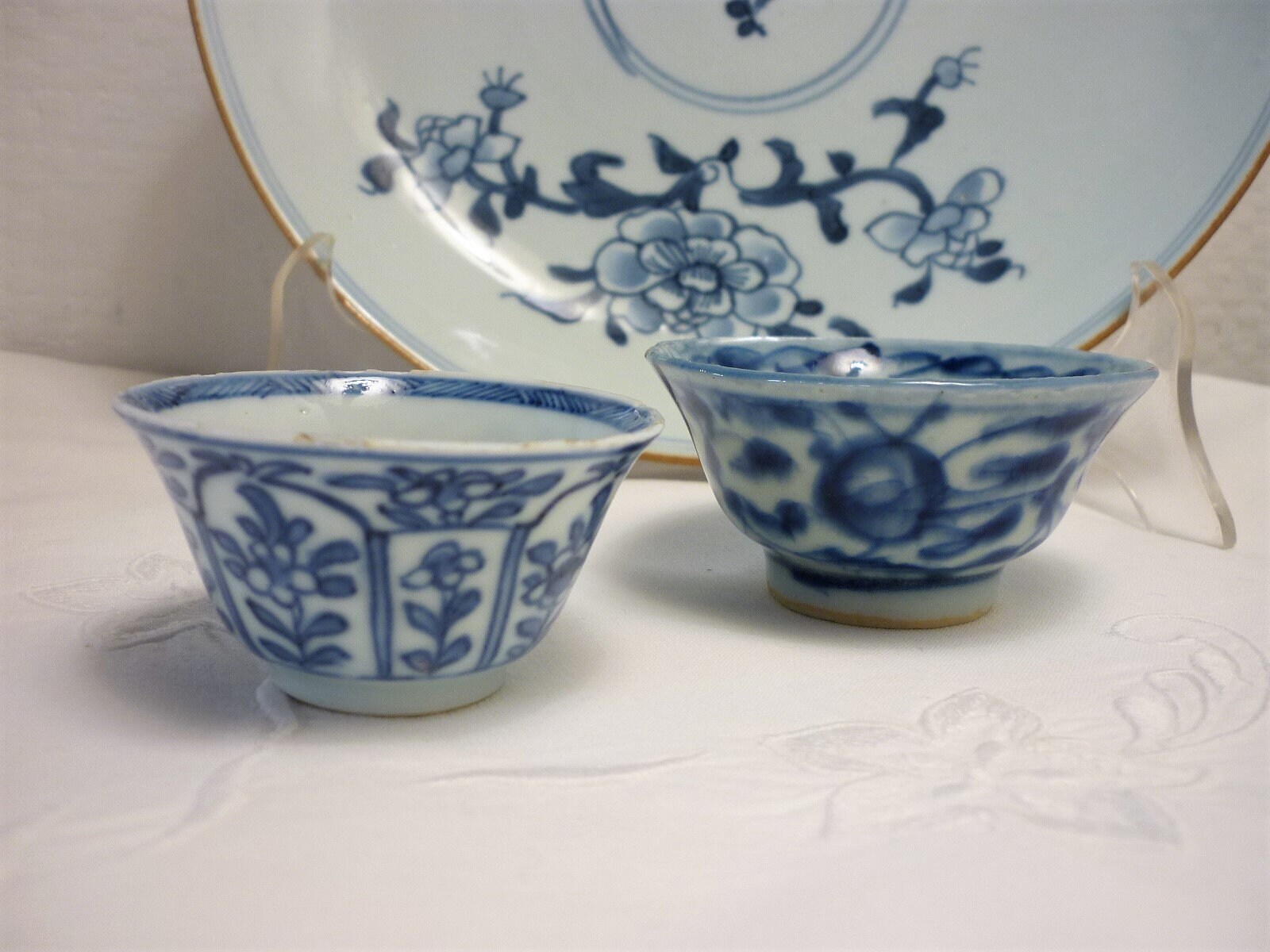 2 Petits Bols Anciens Porcelaine Asiatique Décor Bleu Sous Couverte