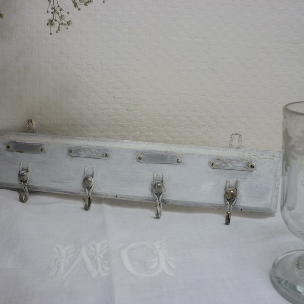 ancien porte torchons en bois et métal  FRANCE peint shabby   Décoration cuisine vintage  Accroche Torchon années 40