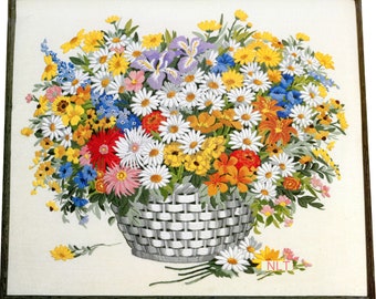 SPRINGTIME BOUQUET Vintage Crewel Embroidery Kit Cottage Core Granny Chic Flower Power