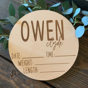 6&quot; gegraveerde babynaam met houten bordje || Aankondiging babynaam || Aangepast kraamcadeau || Ziekenhuisaankondiging || Foto&#39;s pasgeborene