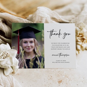 Moderne Graduierung Danke Kartenvorlage mit Foto, druckbare Dankeskarte für Jungen oder Mädchen, Grad Dankeschön Karte, Minimal bearbeitbar 001-W