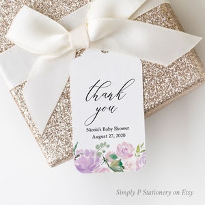 Etiqueta floral lila editable, plantilla de etiqueta de regalo de lavanda, etiqueta imprimible para baby shower de color morado, etiqueta de regalo para niña, etiqueta para baby shower en flor 021-W