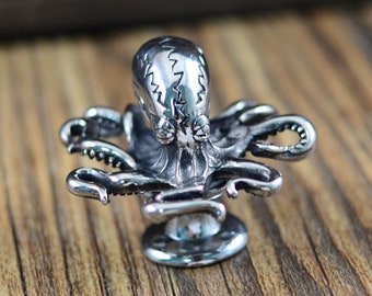 Stainless steel Octopus knob - Octopus Cabinet knobs in Stainless steel for Beach Decor - Animal Shaped Knobs Coastal Decor