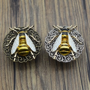 Unique Bee Knobs Dresser Knobs Cabinet handles Cabinet Knobs drawer knob Dresser handle Cabinet Pulls DIY Pulls Handles Furniture Hardware