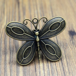 Butterfly Knob,Dresser Knob,Cabinet handles,Cabinet Knobs,drawer knob,Dresser handle,Cabinet Pulls,Unique Pulls Handles,Furniture Hardware