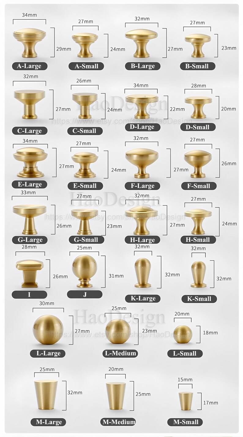 Puede incluir: Una variedad de pomos de armario de lat&oacute;n en diferentes formas y tama&ntilde;os, con medidas en mil&iacute;metros. Los pomos incluyen dise&ntilde;os redondos, de seta y cil&iacute;ndricos, adecuados para muebles y decoraci&oacute;n del hogar.